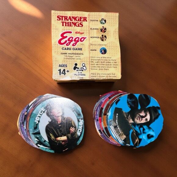 Hasbro Netflix Stranger Things Eggo Card Game Complete - Picture 7 of 7
